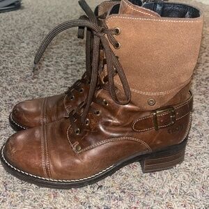 Taos Women’s Leather Boots
